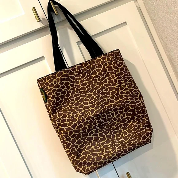 Giraffe Print Tote Bag - Picture 1 of 7